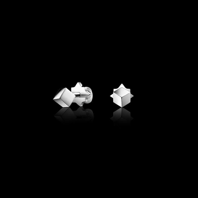 Золотые серьги-пусеты CUBE