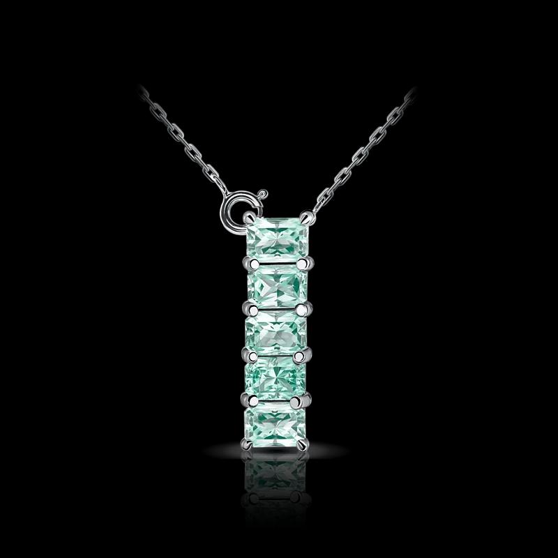 Подвеска с бериллами 