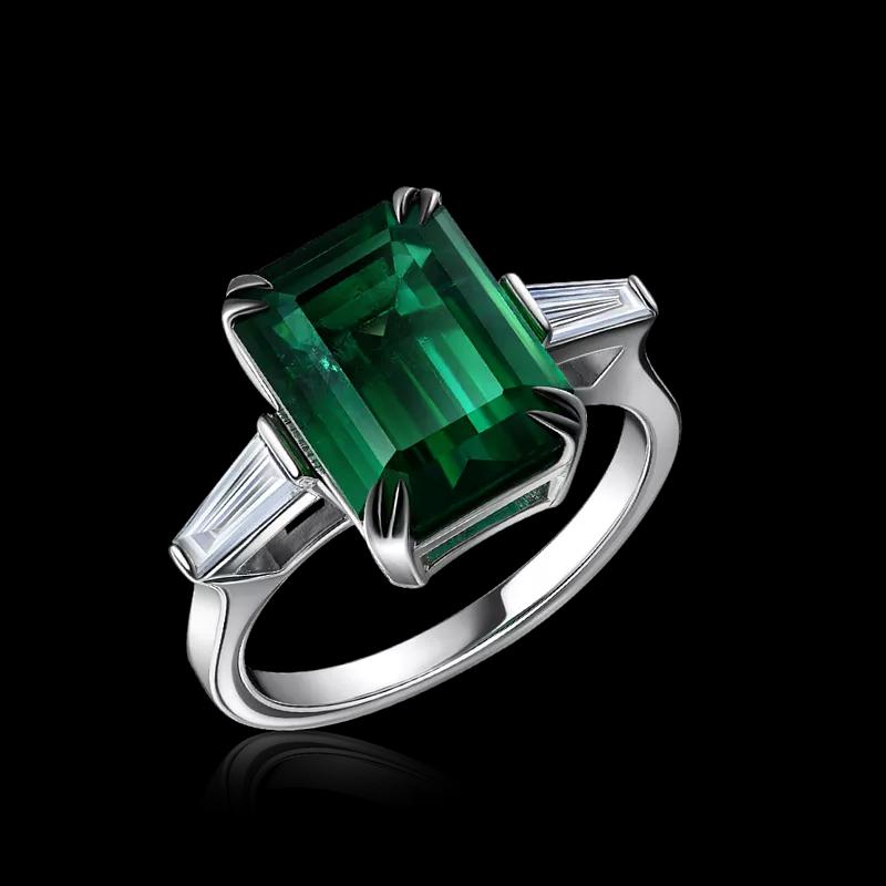 Кольцо с изумрудом