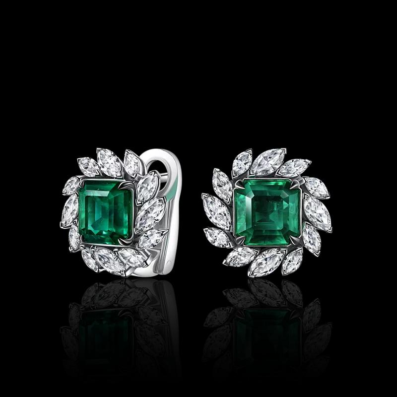 Серьги с изумрудами
