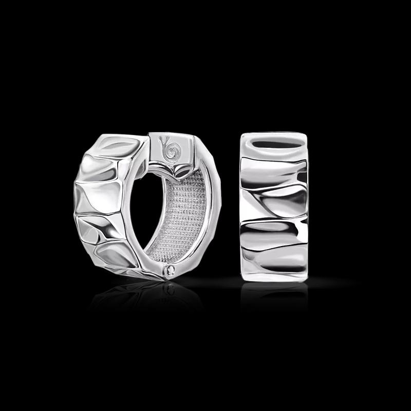 Широкие серьги из белого золота