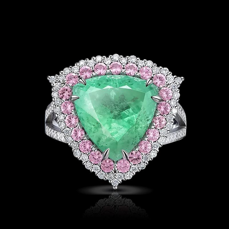 Кольцо с Уральским изумрудом